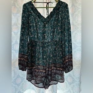 Floral romper, back zips and ties